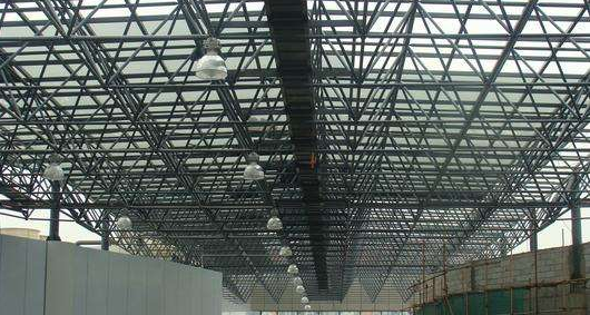 金山听网架公司的名目师阐述其网架的季节个性